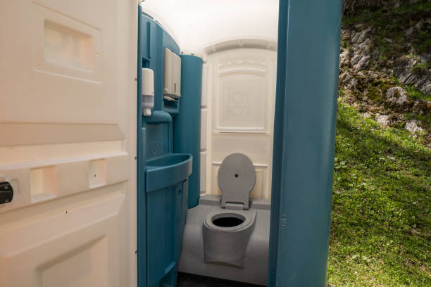 Best Porta potty delivery and setup  in Jan Phyl Village, FL